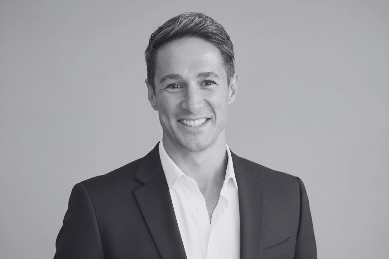 ASSOCIATE PROFESSOR MICHAEL STAPELBERG